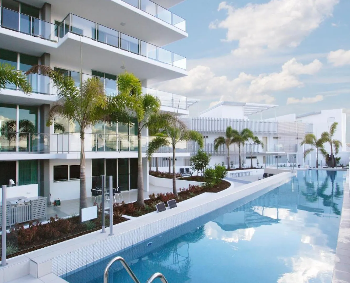 M1 Resort Maroochydore 4*,  Australia